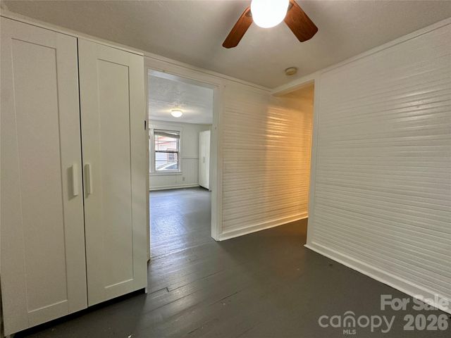 4 Arbutus Road, Asheville, NC 28805