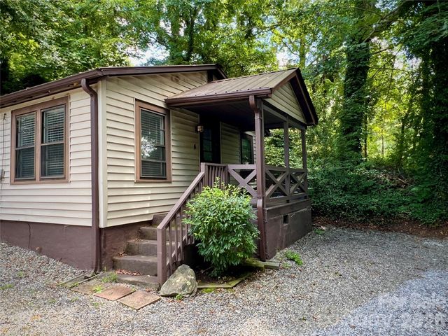 4 Arbutus Road, Asheville, NC 28805