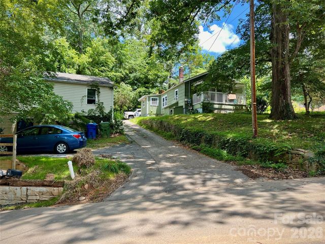 4 Arbutus Road, Asheville, NC 28805