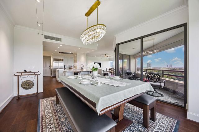 101 Westcott Street 1202, Houston, TX 77007