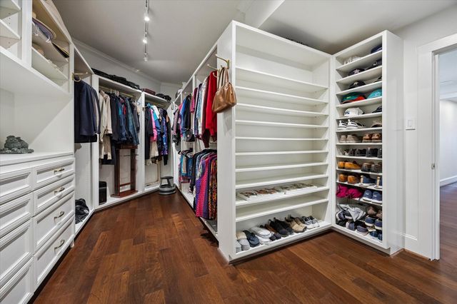 101 Westcott Street 1202, Houston, TX 77007