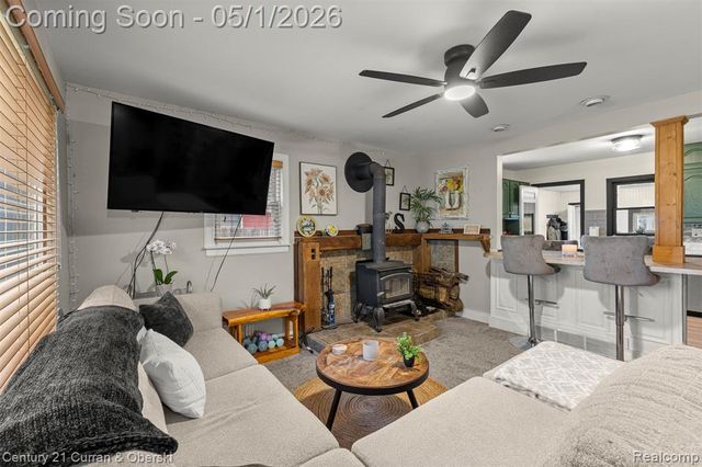 2985 Lafayette Drive, Trenton, MI 48183