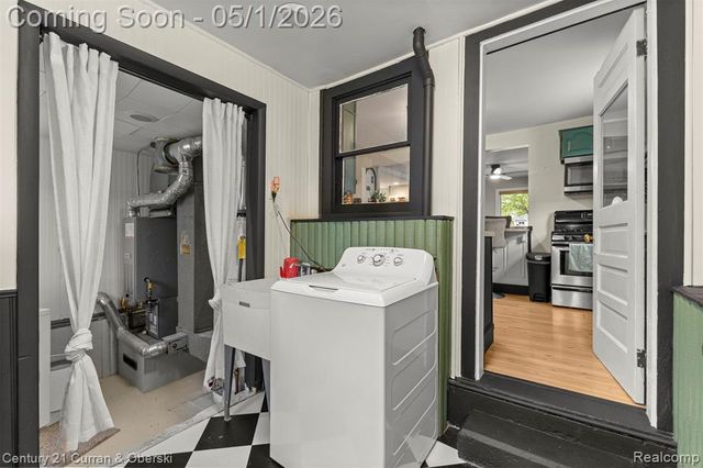 2985 Lafayette Drive, Trenton, MI 48183