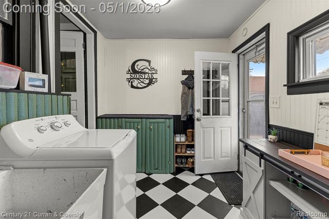2985 Lafayette Drive, Trenton, MI 48183
