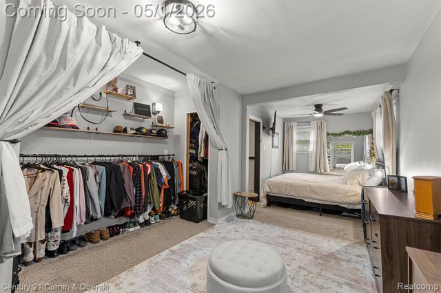 2985 Lafayette Drive, Trenton, MI 48183
