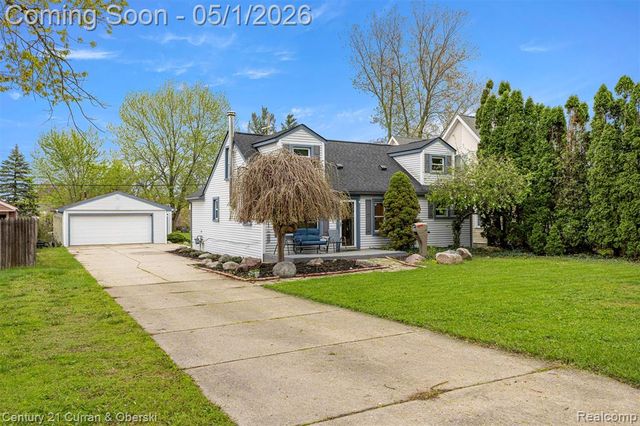 2985 Lafayette Drive, Trenton, MI 48183