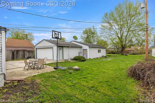 2985 Lafayette Drive, Trenton, MI 48183