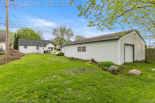 2985 Lafayette Drive, Trenton, MI 48183