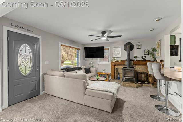 2985 Lafayette Drive, Trenton, MI 48183