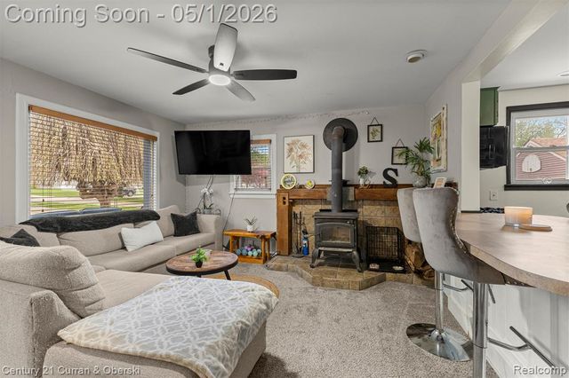 2985 Lafayette Drive, Trenton, MI 48183