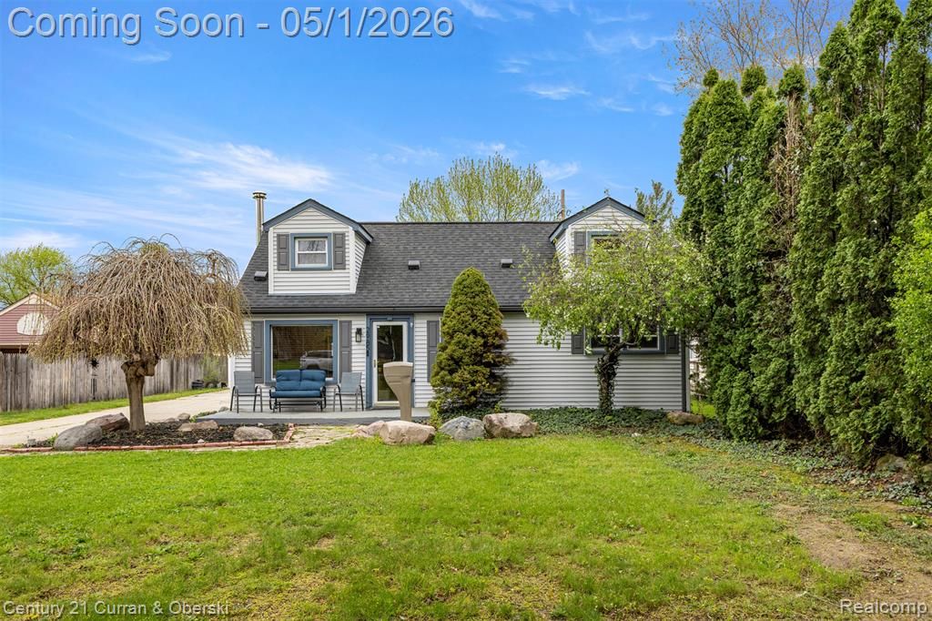 2985 Lafayette Drive, Trenton, MI 48183