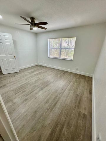 6201 N Falls Cir Drive 212, Lauderhill, FL 33319