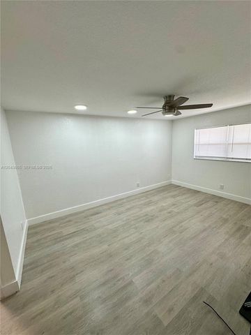6201 N Falls Cir Drive 212, Lauderhill, FL 33319