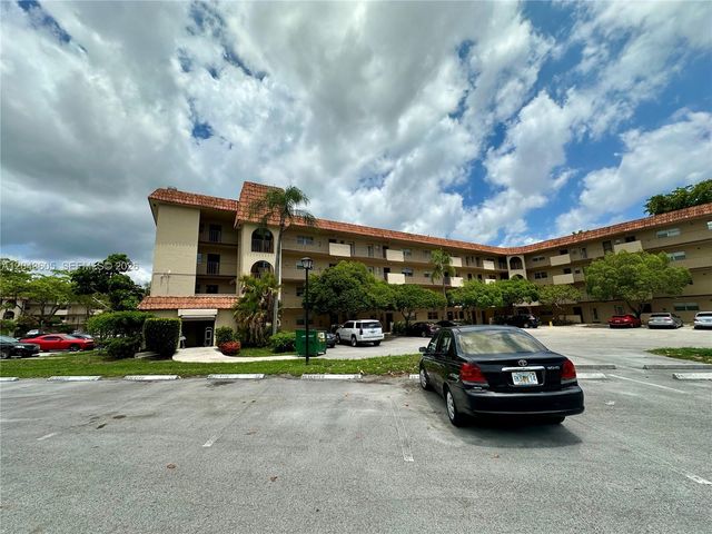 6201 N Falls Cir Drive 212, Lauderhill, FL 33319