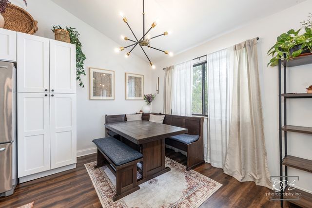 3S407 Chestnut Court, Warrenville, IL 60555