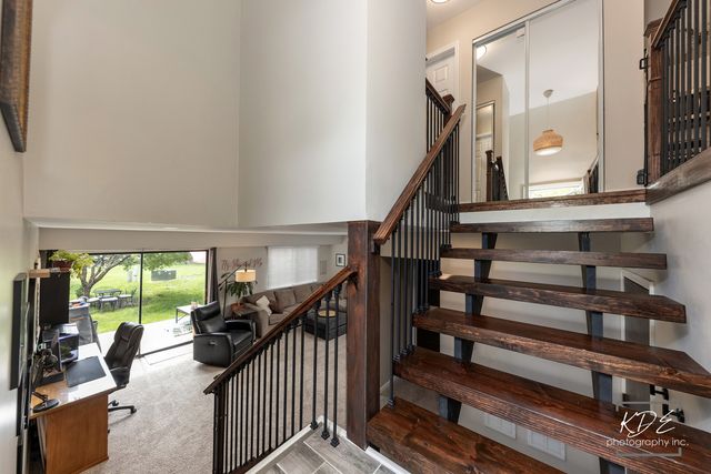 3S407 Chestnut Court, Warrenville, IL 60555