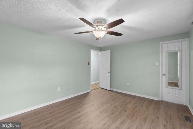 205 SYCAMORE RD, Mount Airy, MD 21771