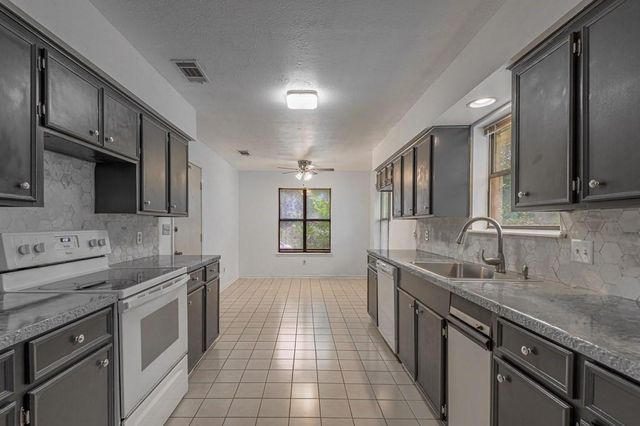 4322 Fm 842, Lufkin, TX 75901