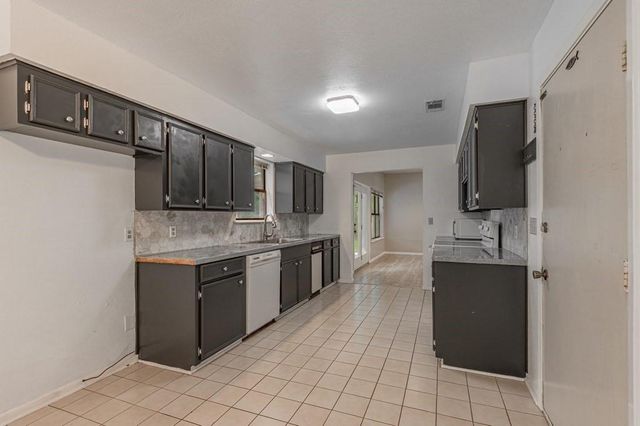 4322 Fm 842, Lufkin, TX 75901