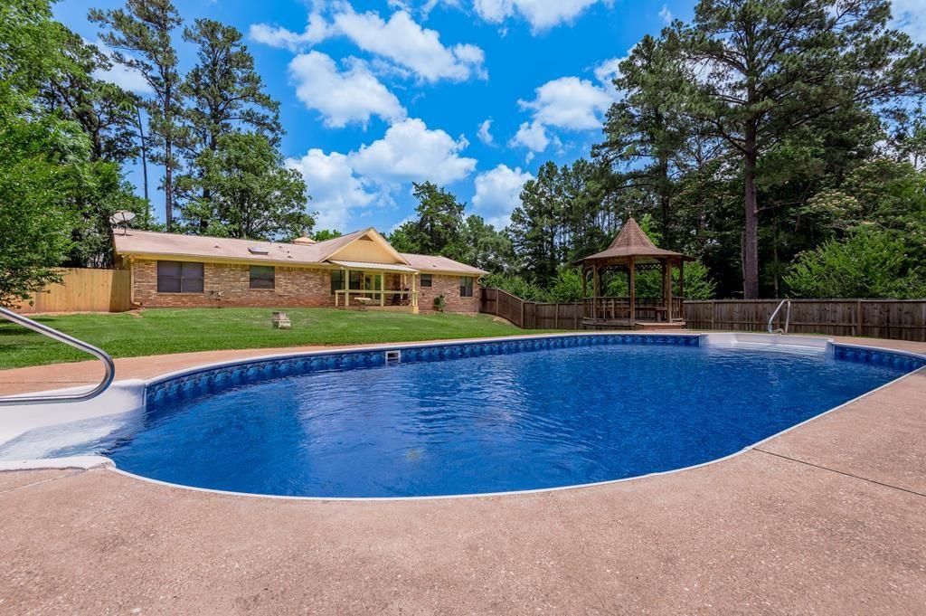 4322 Fm 842, Lufkin, TX 75901