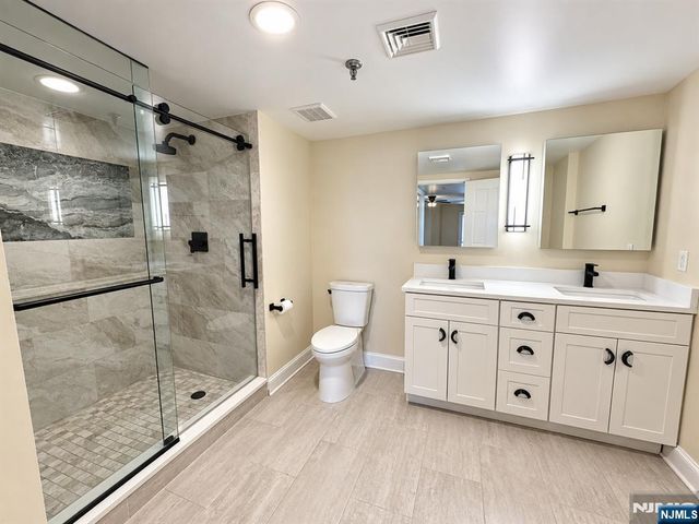 245 Prospect Avenue 16A, Hackensack, NJ 07601