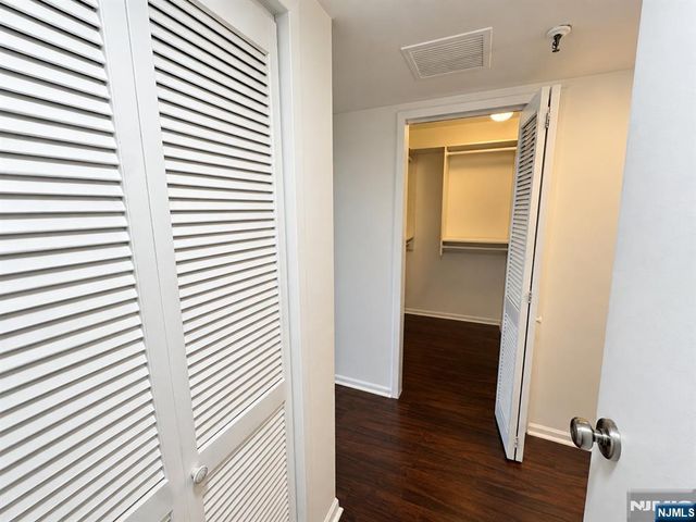 245 Prospect Avenue 16A, Hackensack, NJ 07601