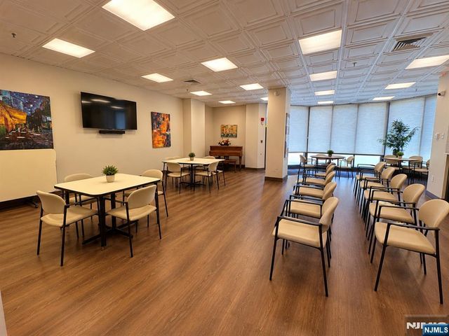 245 Prospect Avenue 16A, Hackensack, NJ 07601