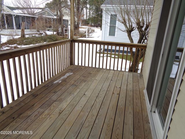 30 Oakengates Drive, Toms River, NJ 08757