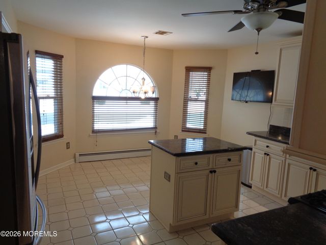 30 Oakengates Drive, Toms River, NJ 08757
