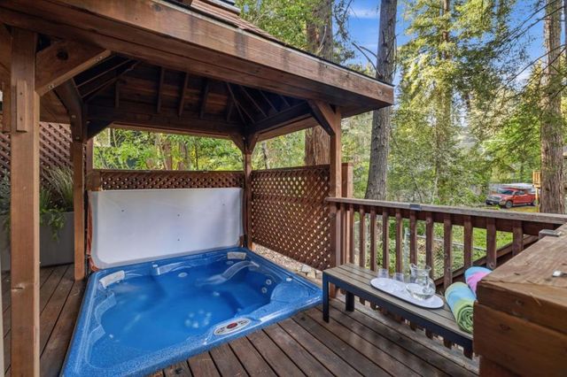 220 Lake Drive, Boulder Creek, CA 95006