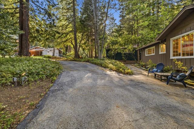 220 Lake Drive, Boulder Creek, CA 95006