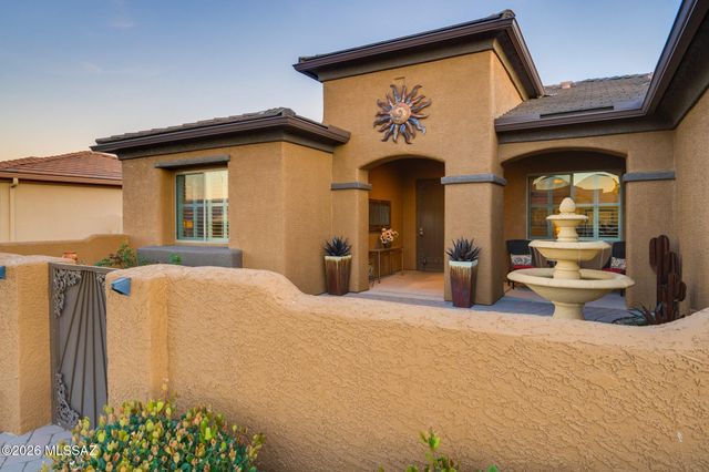 1175 W Calle Artistica, Green Valley, AZ 85614