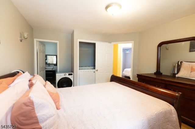 350 New St, Newark City, NJ 07103