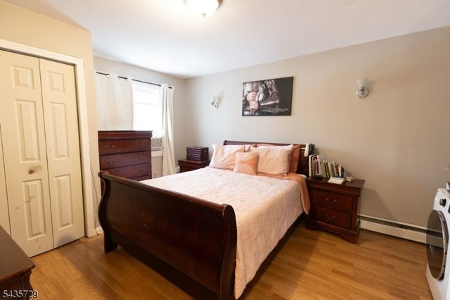 350 New St, Newark City, NJ 07103