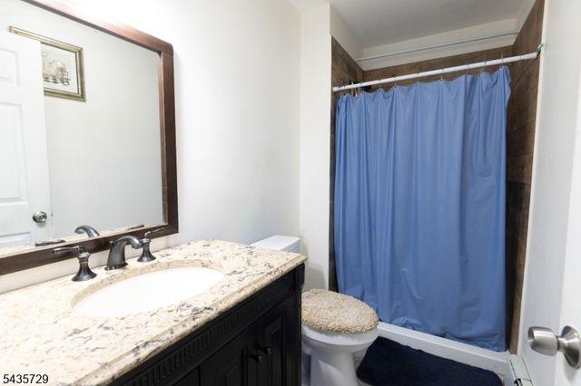 350 New St, Newark City, NJ 07103