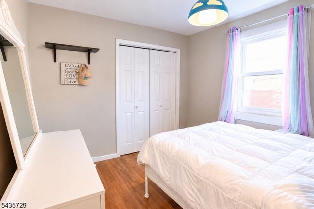 350 New St, Newark City, NJ 07103