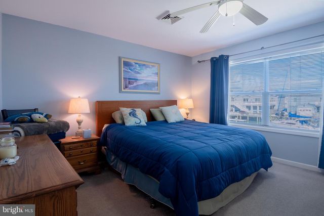1073 RADIO RD, Little Egg Harbor Twp, NJ 08087