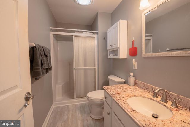 1073 RADIO RD, Little Egg Harbor Twp, NJ 08087