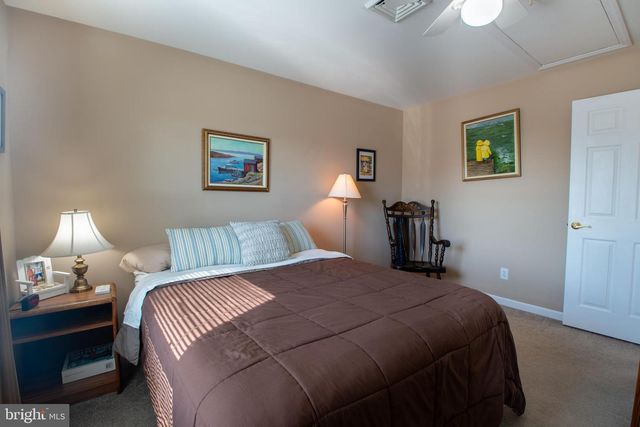 1073 RADIO RD, Little Egg Harbor Twp, NJ 08087