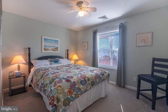1073 RADIO RD, Little Egg Harbor Twp, NJ 08087