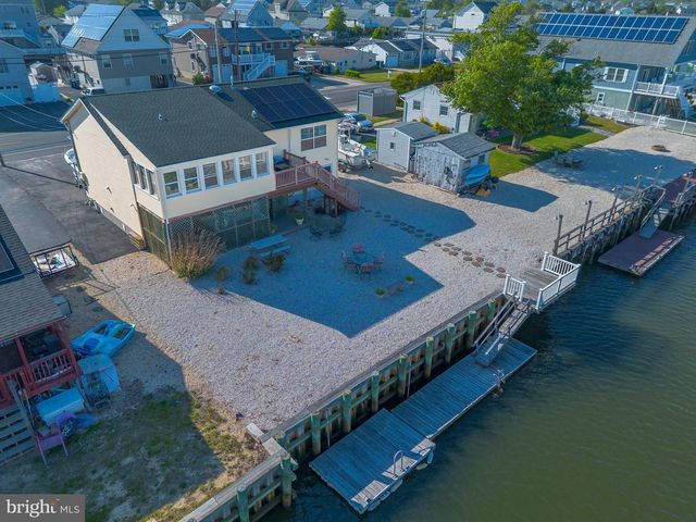 1073 RADIO RD, Little Egg Harbor Twp, NJ 08087
