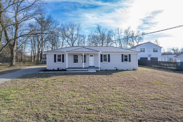 131 Napier Dr, Columbia, TN 38401