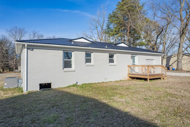 131 Napier Dr, Columbia, TN 38401