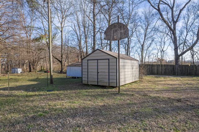 131 Napier Dr, Columbia, TN 38401