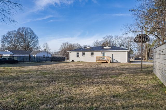 131 Napier Dr, Columbia, TN 38401