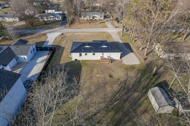 131 Napier Dr, Columbia, TN 38401