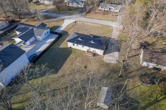 131 Napier Dr, Columbia, TN 38401