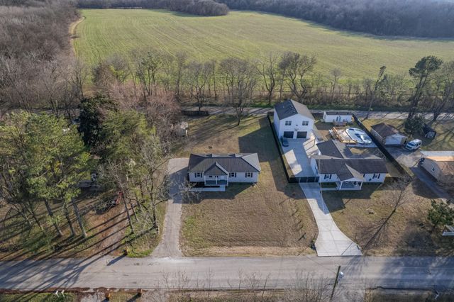 131 Napier Dr, Columbia, TN 38401