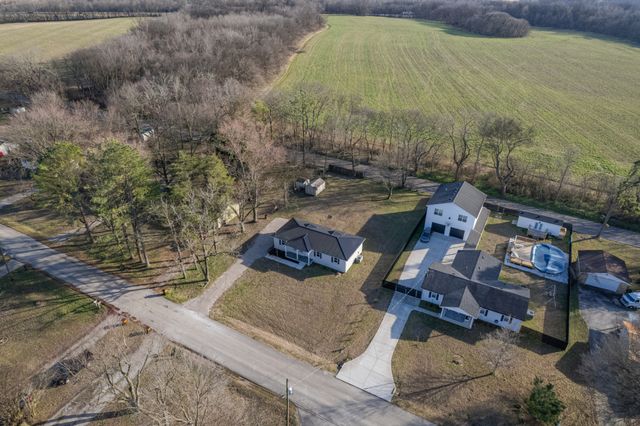 131 Napier Dr, Columbia, TN 38401