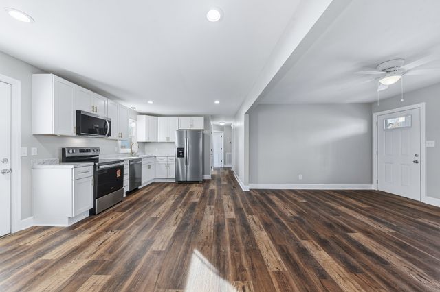 131 Napier Dr, Columbia, TN 38401